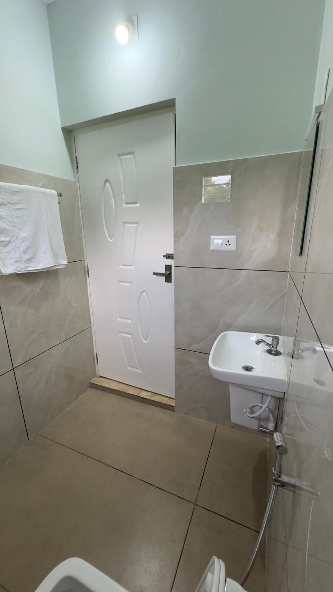 The Karlyle Homestay Vaduvanchal 외부 사진
