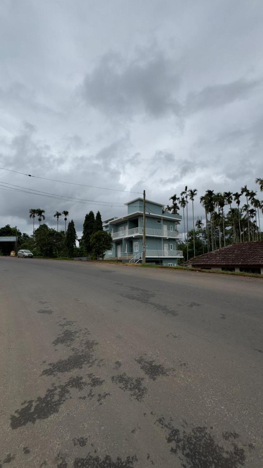 The Karlyle Homestay Vaduvanchal 외부 사진